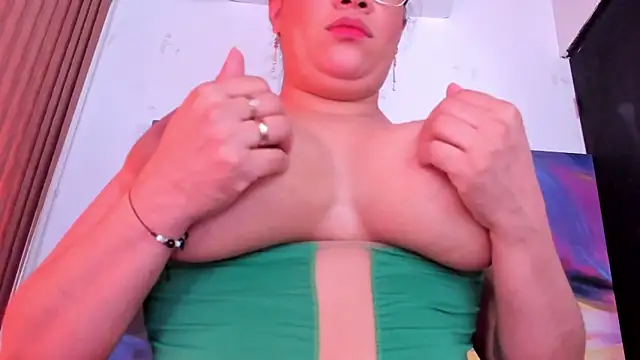 alondrabigtits live XXX chat