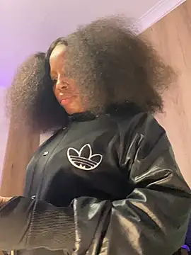 RainBougie's Live XXX Chat