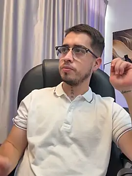 Tommas_Jhonson – Live XXX-chat