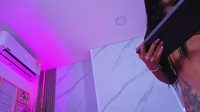 Chlooee__のライブXXXチャット