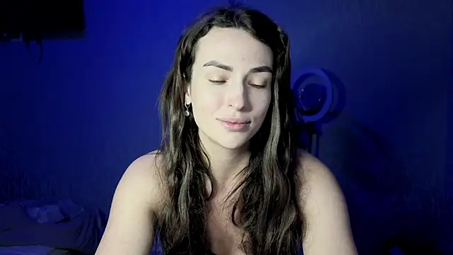 Chatroom XXX en direct de Kira__love1