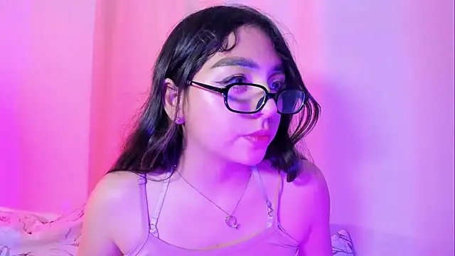 Emyg0mezz's Live XXX Chat
