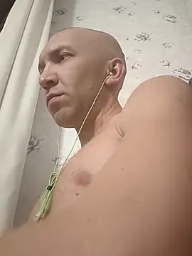 Chatroom XXX en direct de _uncle_Mitya-43_