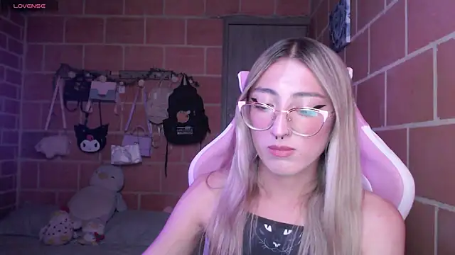 Chat XXX en directo de Andrea_camilaaa