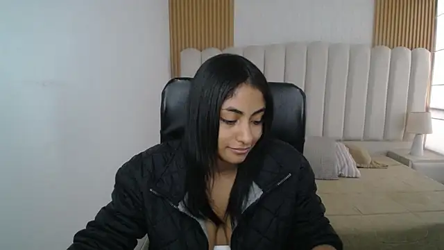 shaneelle Chat XXX live