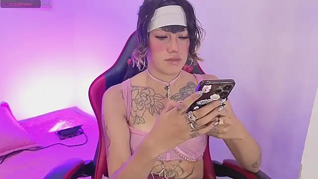 XXX chat uživo modela _sharlotte777