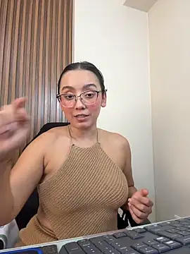 Kay_LustyWife Adlı Modelin Canlı XXX Sohbeti