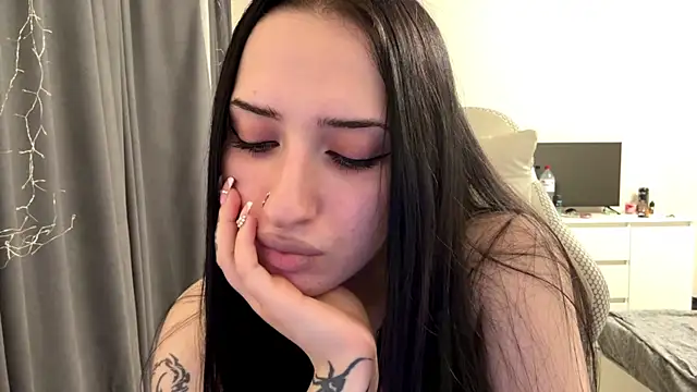 Show de KiraJaydes na webcam