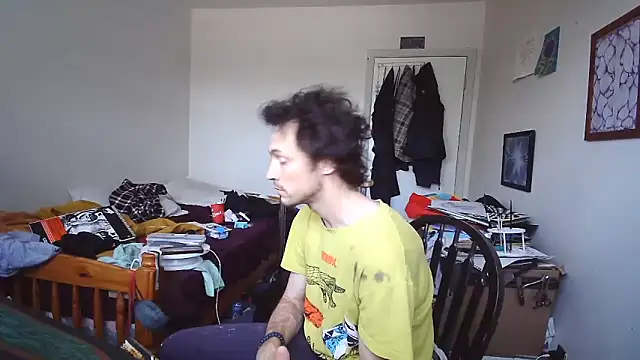 JohnnyMoves' Live XXX Chat