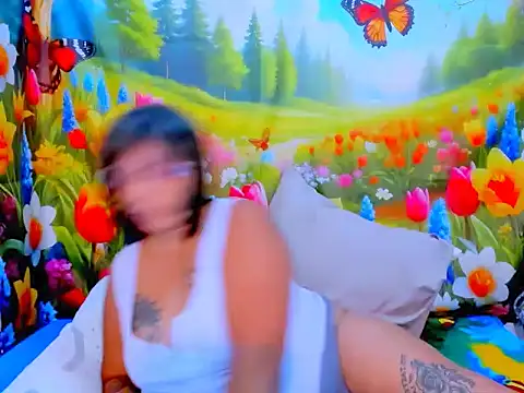 indianroxy 现场XXX聊天