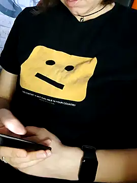 AashikalaaのライブXXXチャット