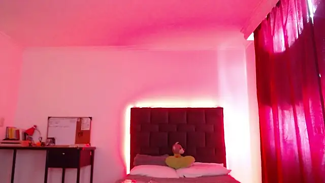 VALERY_MEER Chat XXX in diretta