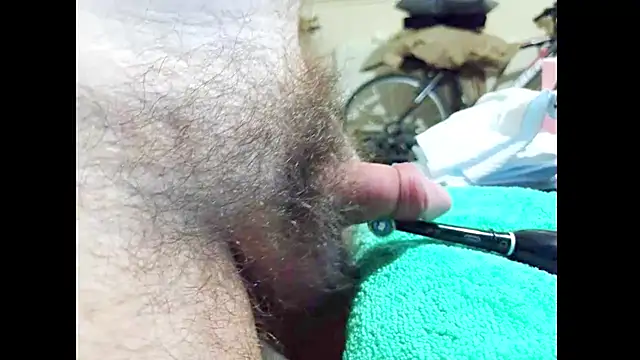 hairyuncut00 Show Webcam