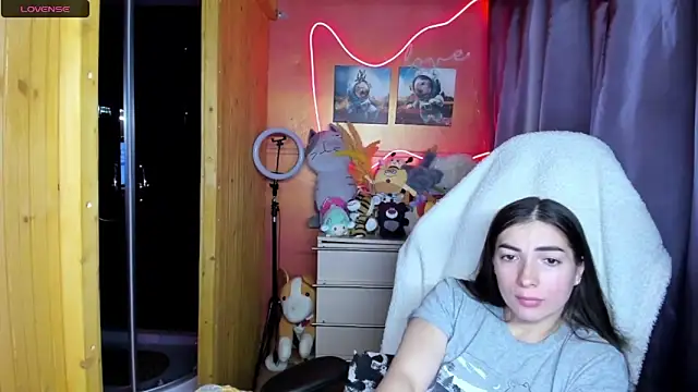 Chat XXX Live Fiery_Brunette_