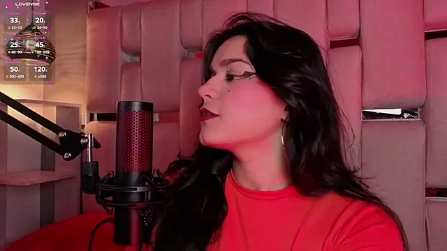 Chat +18 de ValerieKay_ ao vivo