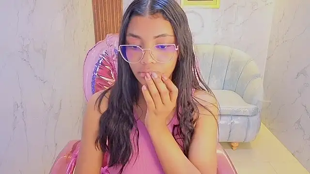 Pokazy przed kamerką – valentina_gomez_s
