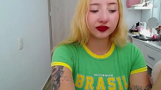 دردشة Barbie_girl_69 الجنسية المباشرة