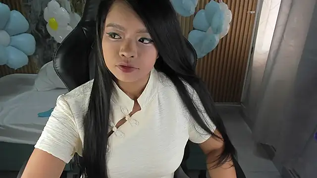 XXX chat uživo modela Lili_16