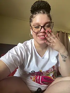 QueenNuttCollector's Live XXX Chat
