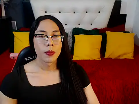 Show modela stephanie_dollss na web-kameri