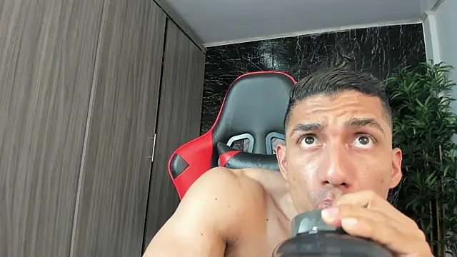 Erik_castle Webcam-Show