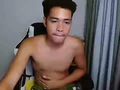 Show modela curlyasian_njxx na web-kameri