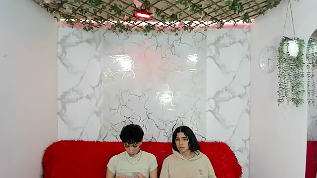 DAHNE_HOT_のライブXXXチャット