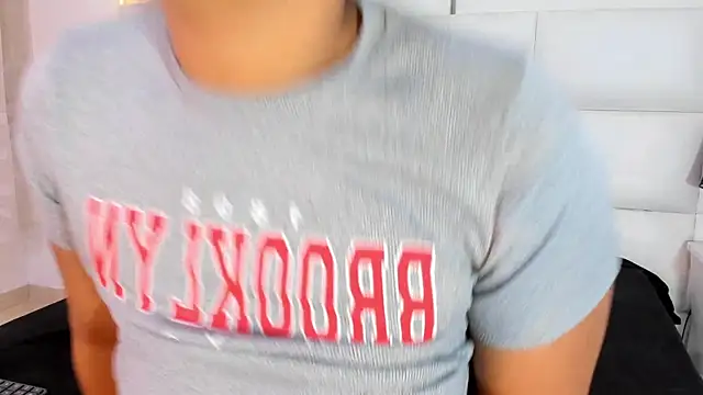 Czat XXX na żywo – Michelle_Lewis_