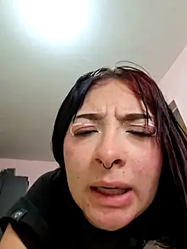 piti_sauro 现场XXX聊天