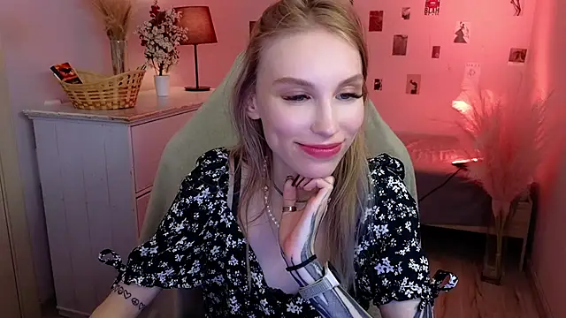 MilaDuales Chat XXX live