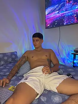 SexxxySquirterStev777のウェブカメラショー