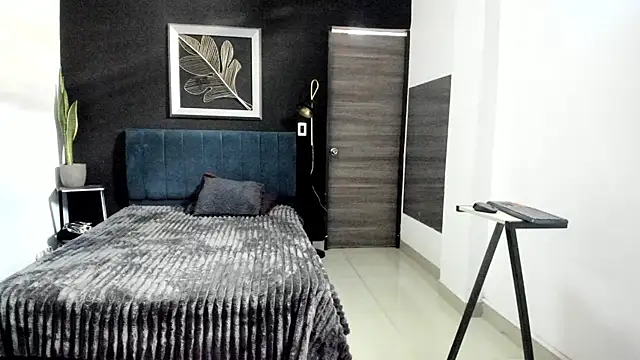 valentina_herrrera live XXX chat