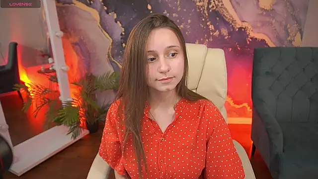 TinyNatalie Chat XXX live