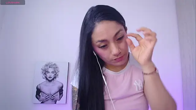Chat soba uživo modela Millie_bobby