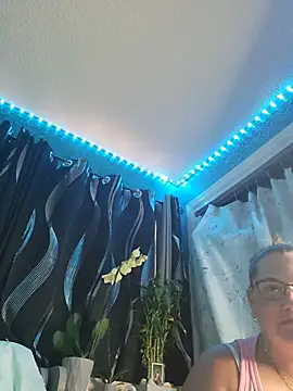 Chat +18 de SexyNikki6969 ao vivo