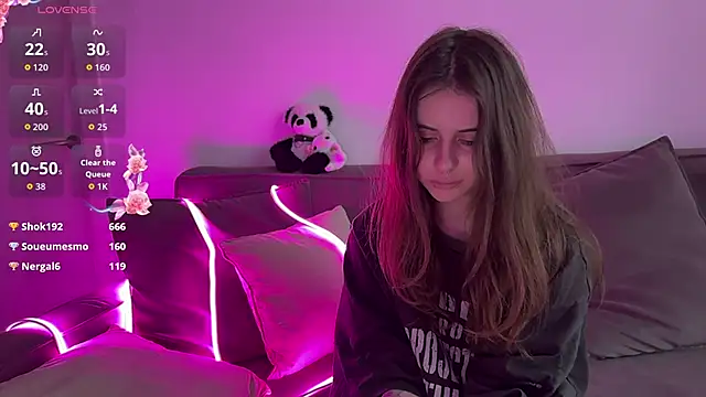 evvaavve Adlı Modelin Canlı XXX Sohbeti