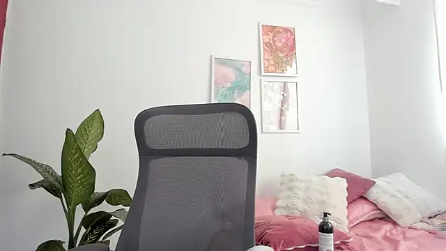 XXX chat uživo modela canelleGarces