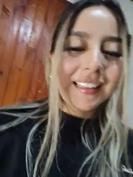 CelesteBlaze_ লাইভ XXX চ্যাট