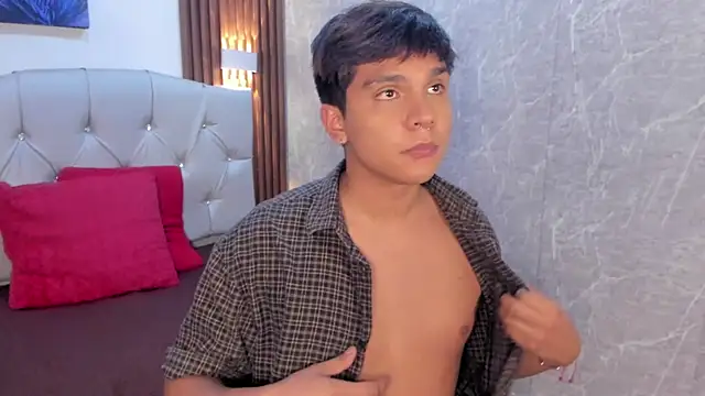 Thiago_Kozak's Live XXX Chat