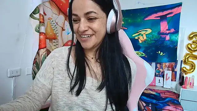 LovelyAzucena's Live XXX Chat