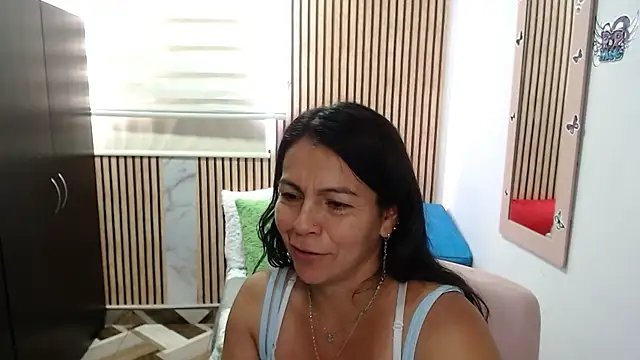 camilavargas_'s Live XXX Chat