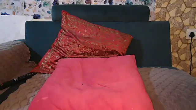 Živá chatovací místnost Real_Naira