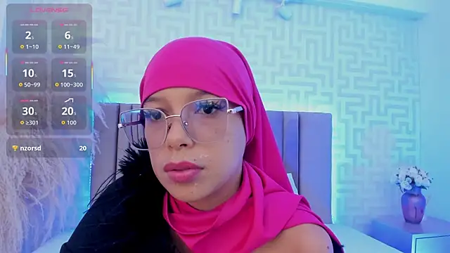 Chat XXX ao vivo de naishaa_