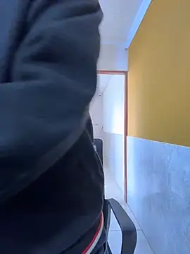Chat XXX en directo de AdrianRinaldi