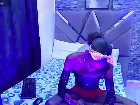 Show modela black_tsx na web-kameri