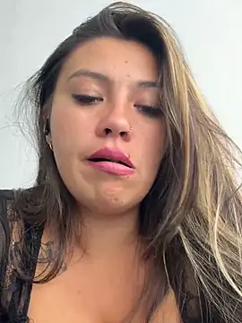 Chat +18 de LIZ-06_ ao vivo