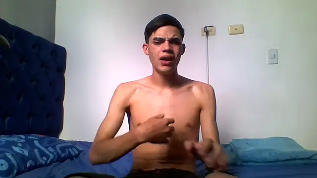 Latinos_2001 Webcam Show