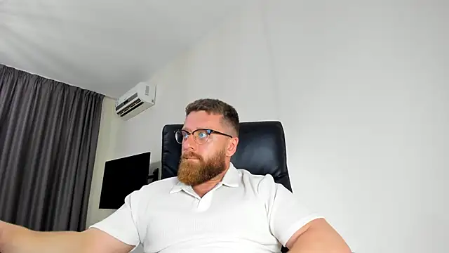 Chatroom XXX en direct de Findom_guy