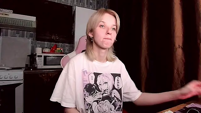 Madelaineses' Live XXX Chat