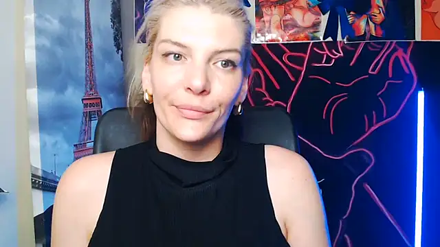 Chatroom XXX en direct de VanessaRey_